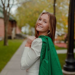 Meet your Posher, Anna